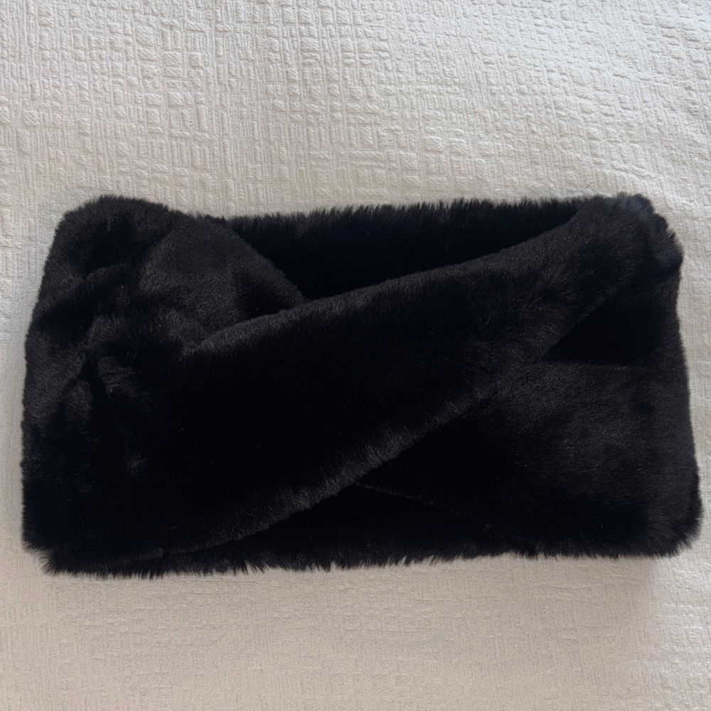 Extremely soft thick black fur neck warmer (infinity) BRAND NEW